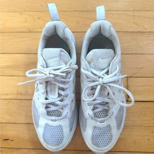 Nike Air Max size 5.5 youth